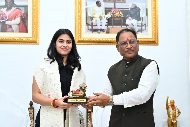 छत्तीसगढ़ में फैशन शिक्षा को नई उड़ान: मुख्यमंत्री विष्णु देव साय की कैबिनेट ने नवा रायपुर में एन.आई.एफ.टी. कैम्पस की स्थापना की दी मंजूरी