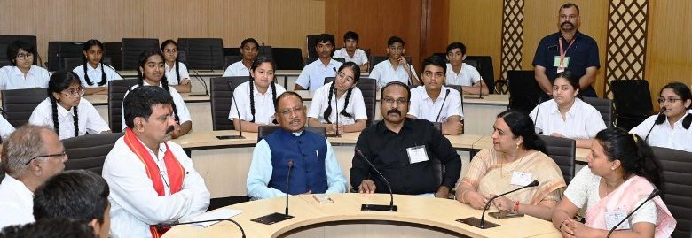 रायपुर : अपने काम को पूरी ईमानदारी और दक्षता से करना ही देशसेवा : मुख्यमंत्री विष्णु देव साय