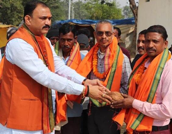 मंत्री श्याम बिहारी जायसवाल ने किया धान खरीदी केंद्रों का निरीक्षण