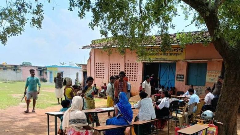 मुख्यमंत्री के सार्थक प्रयास से विशेष पिछड़ी जनजाति पहाड़ी कोरवा परिवारों का संवर रहा जीवन