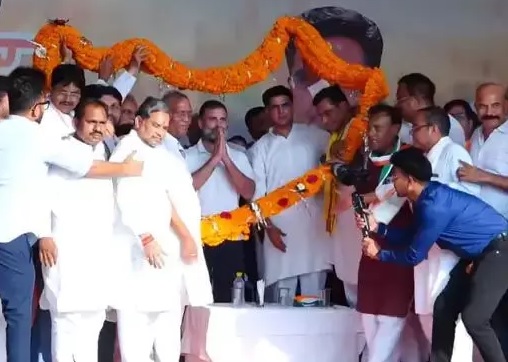 कांग्रेस नेता राहुल गांधी ने बिलासपुर जनसभा में भरी हुंकार