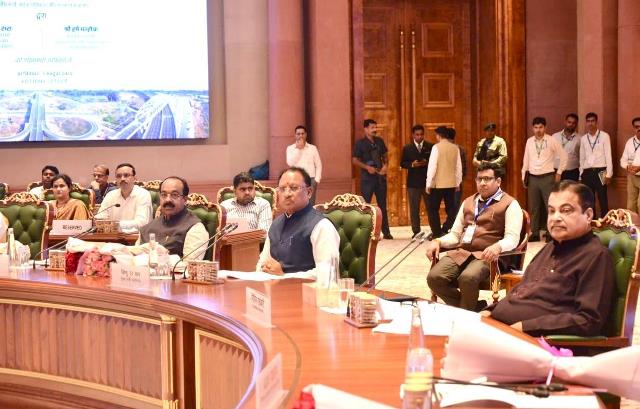 नई दिल्ली : छत्तीसगढ़ को केंद्रीय परिवहन मंत्री की सौग़ात, सड़कों के विकास के लिए 11 हजार करोड़ की मंजूरी
