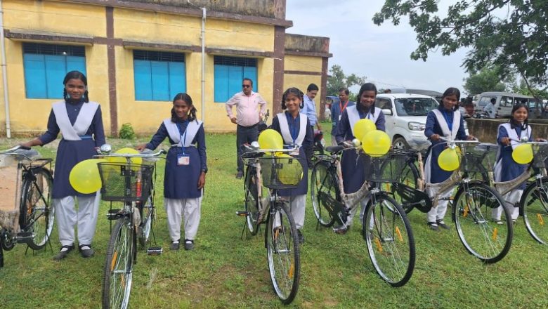 रायपुर : सरस्वती साइकिल योजना छात्राओं के लिए बनी वरदान, समय पर स्कूल पहुंचना हुआ आसान