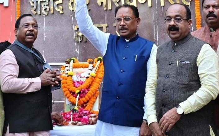 गरीबों और किसानों के रक्षक के रूप में अमर शहीद वीर नारायण सिंह की गौरवगाथा सदैव अमर रहेगी : मुख्यमंत्री विष्णु देव साय