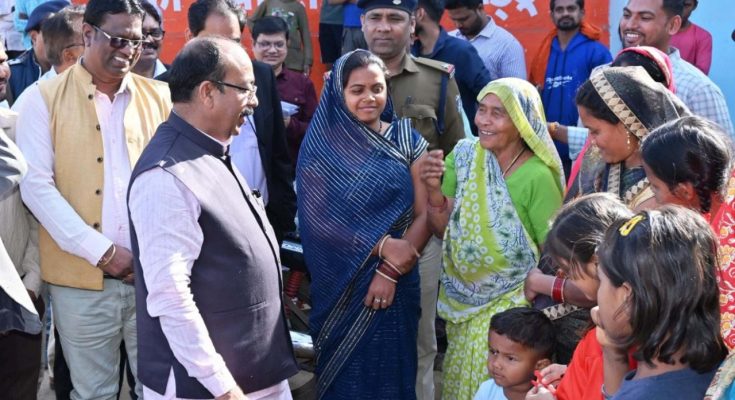 बलौदाबाजार: जल जीवन मिशन के कार्यों में तेजी लाने नए साल के पहले ही दिन उप मुख्यमंत्री अरुण साव उतरे फील्ड पर