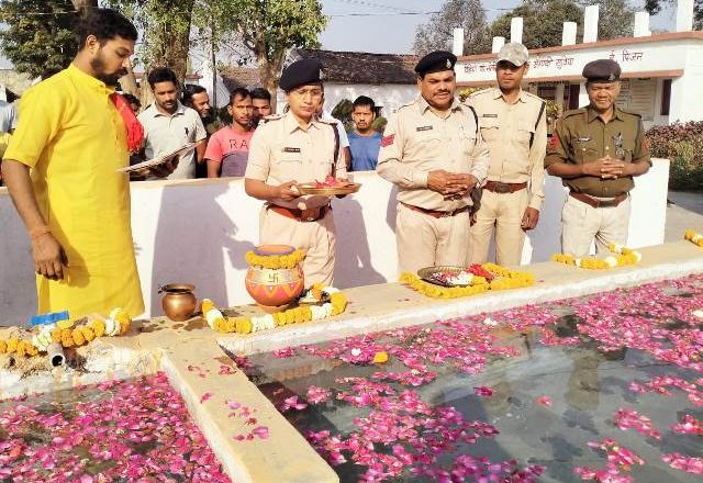 छत्तीसगढ़ सरकार की एक अनूठी पहल के तहत प्रदेश के विभिन्न जेलों में बंद कैदियों को गंगा जल स्नान का अवसर प्रदान किया गया