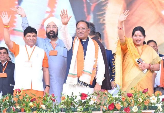 सक्ती जिले में 168 करोड़ रुपए के विकास कार्यों लोकार्पण-शिलान्यास, भूमिहीन श्रमिकों को 10-10 हजार रुपए सालाना देने की मुख्यमंत्री ने की घोषणा