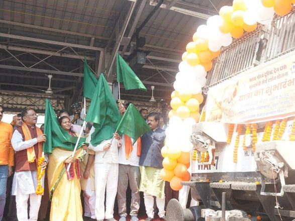 छत्तीसगढ़ में आस्था को मिला नया संबल: मुख्यमंत्री विष्णु देव साय ने मुख्यमंत्री तीर्थ दर्शन योजना का किया शुभारंभ