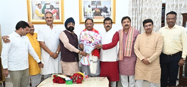 mandal-adyaksh-meets-cm-saay-2025.jpg