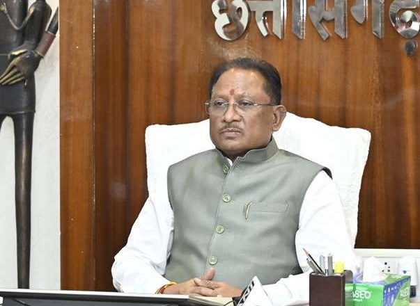 नक्सलियों के सामूहिक आत्मसमर्पण पर दोगुना इनाम: गांव के नक्सल मुक्त होने पर 1 करोड़ रुपए के होंगे विकास कार्य