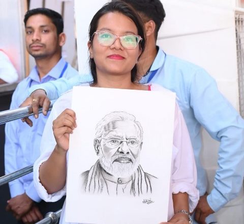 प्रधानमंत्री की संवेदना से खिला एक पल: एक बेटी की कला को मिला आदर और अपनापन