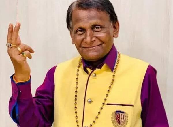 मुख्यमंत्री विष्णु देव साय ने पद्मश्री डॉ. सुरेंद्र दुबे को दी श्रद्धांजलि