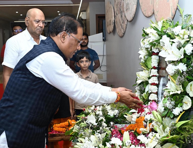 cm-saay-in-ramji-lal-agarwal-tribute-2025.jpg