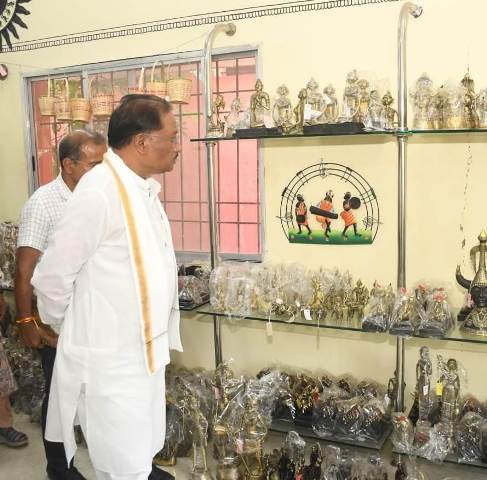cm-saay-sabri-emporioum-visit-2025.jpg