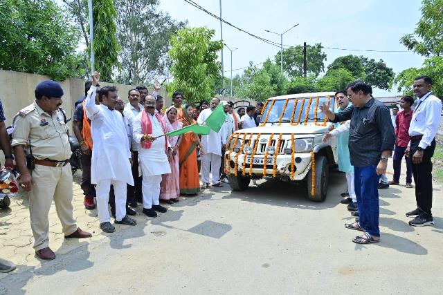 solar-battry-vahaan-2025