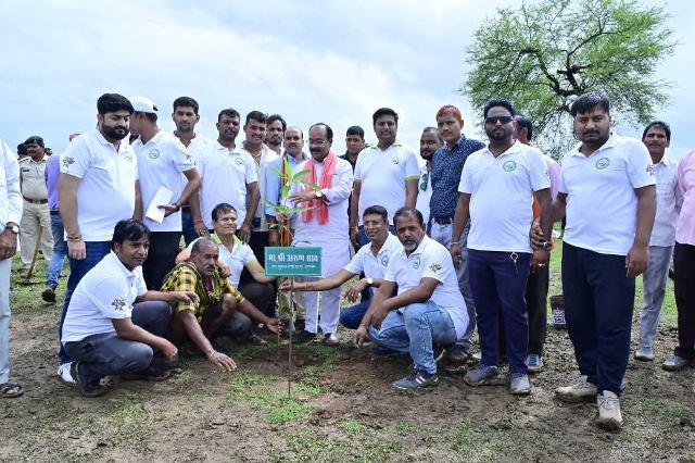 raipur-hariyali-green-in-mother-name-2025.jpg