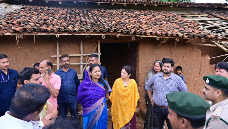 मंत्री श्रीमती लक्ष्मी राजवाड़े ने हाथी प्रभावित क्षेत्रों का किया दौरा
