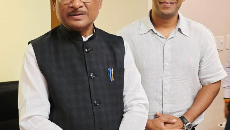 बस्तर के होनहार अविनाश तिवारी से टोक्यो में मिले मुख्यमंत्री साय : छत्तीसगढ़ में उद्योग स्थापना को लेकर हुई सकारात्मक चर्चा