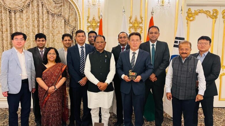 सियोल में मुख्यमंत्री श्री विष्णु देव साय और ATCA प्रतिनिधिमंडल की महत्वपूर्ण भेंट, छत्तीसगढ़ में निवेश की संभावनाओं पर हुई चर्चा