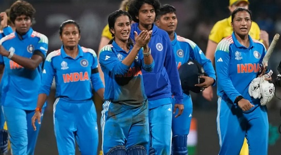 भारत की बेटियों ने रचा नया इतिहास: महिला क्रिकेट टीम विश्वकप के फाइनल में पहुँची
