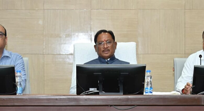 मुख्यमंत्री की विभागीय सचिवों और विभागाध्यक्षों के साथ मैराथन बैठक