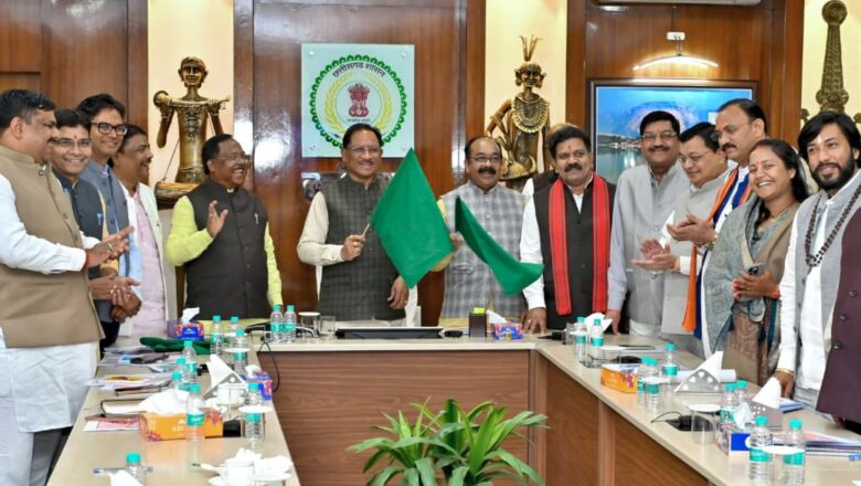 मुख्यमंत्री ग्रामीण बस योजना का दूसरा चरण शुरू, 180 नए गांव जुड़े बस सुविधा से